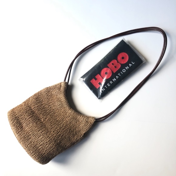 HOBO Straw Bag with Cross Over Leather Strap (HOBO Storage Bag Included) - Picture 15 of 15